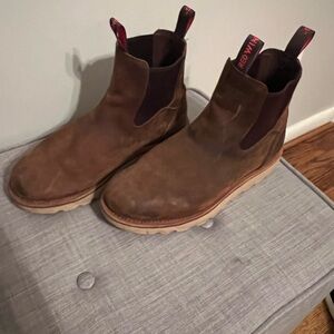 Red Wing - 11.5 - TRACTION TRED LITE
MEN'S SOFT TOE CHELSEA